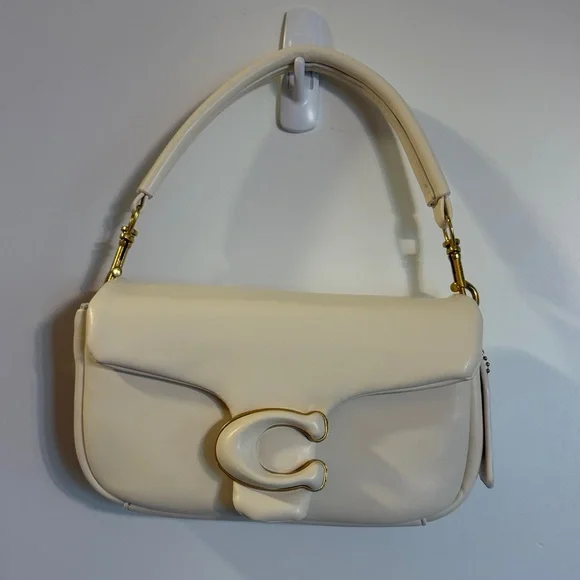 NWOT 🌲 Coach Pillow Tabby Crossbody/Handbag in Soft Marshmallow Leather - Picture 1 of 13